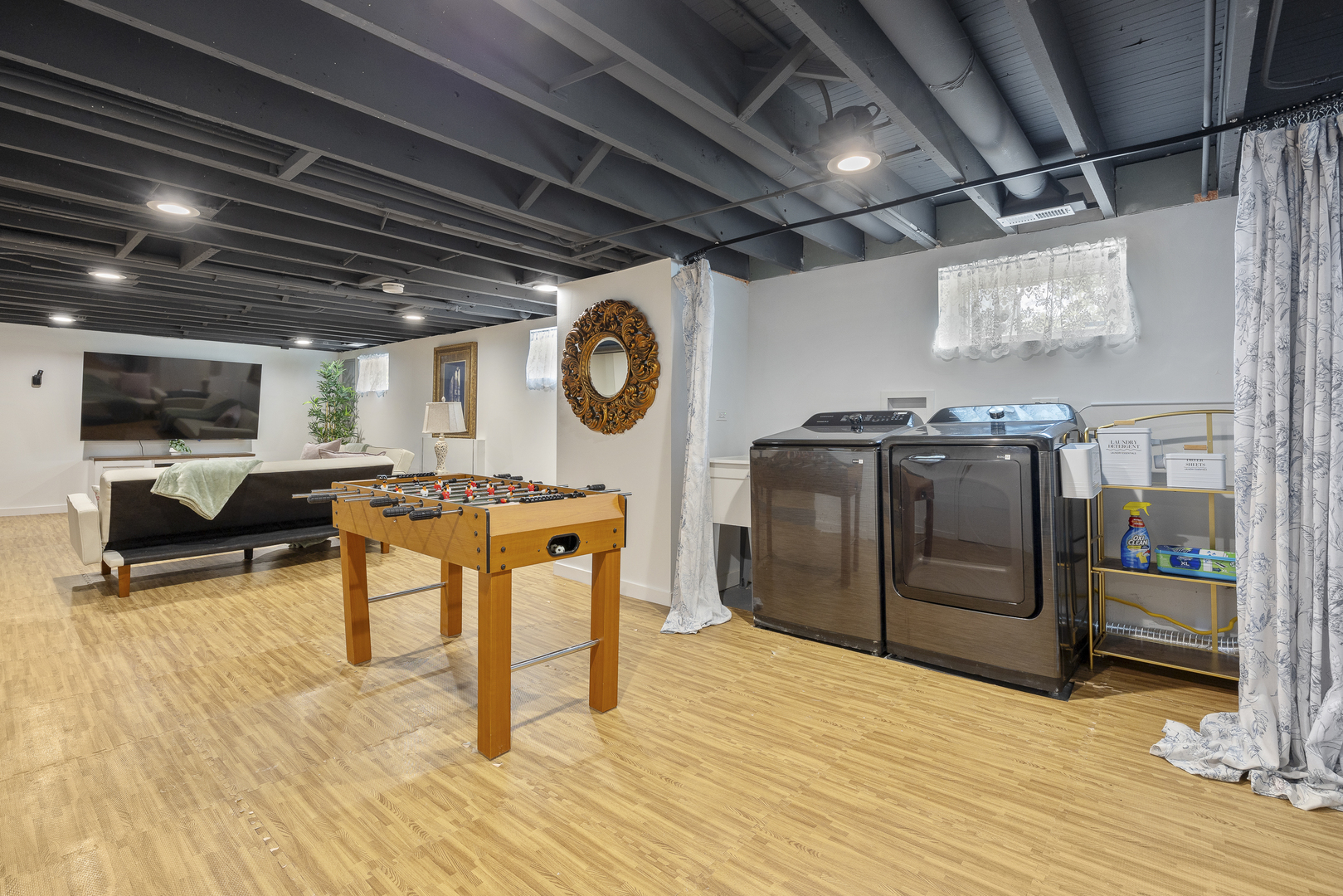 300 Geneva Road Glen Ellyn IL 60137
