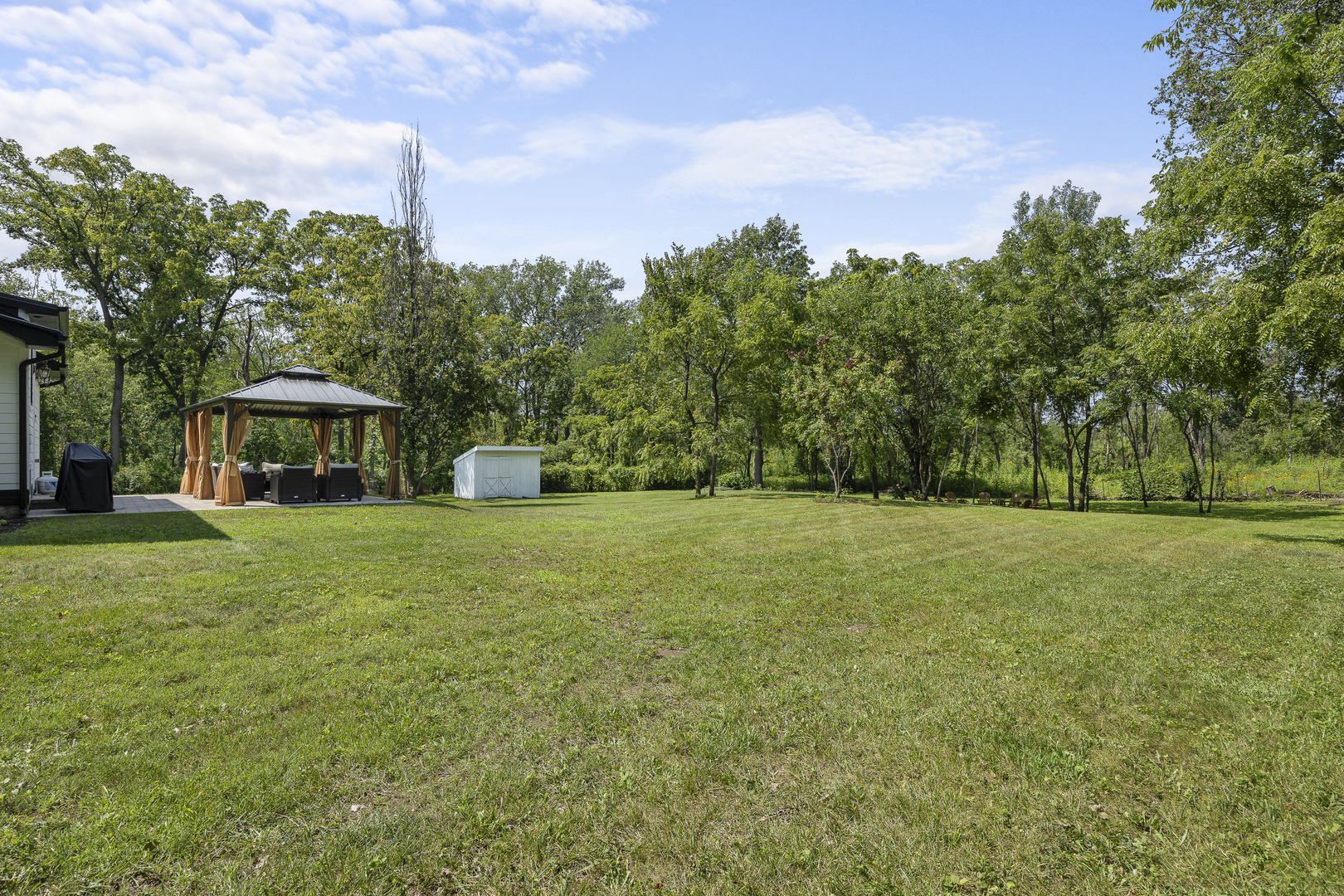 300 Geneva Road Glen Ellyn IL 60137