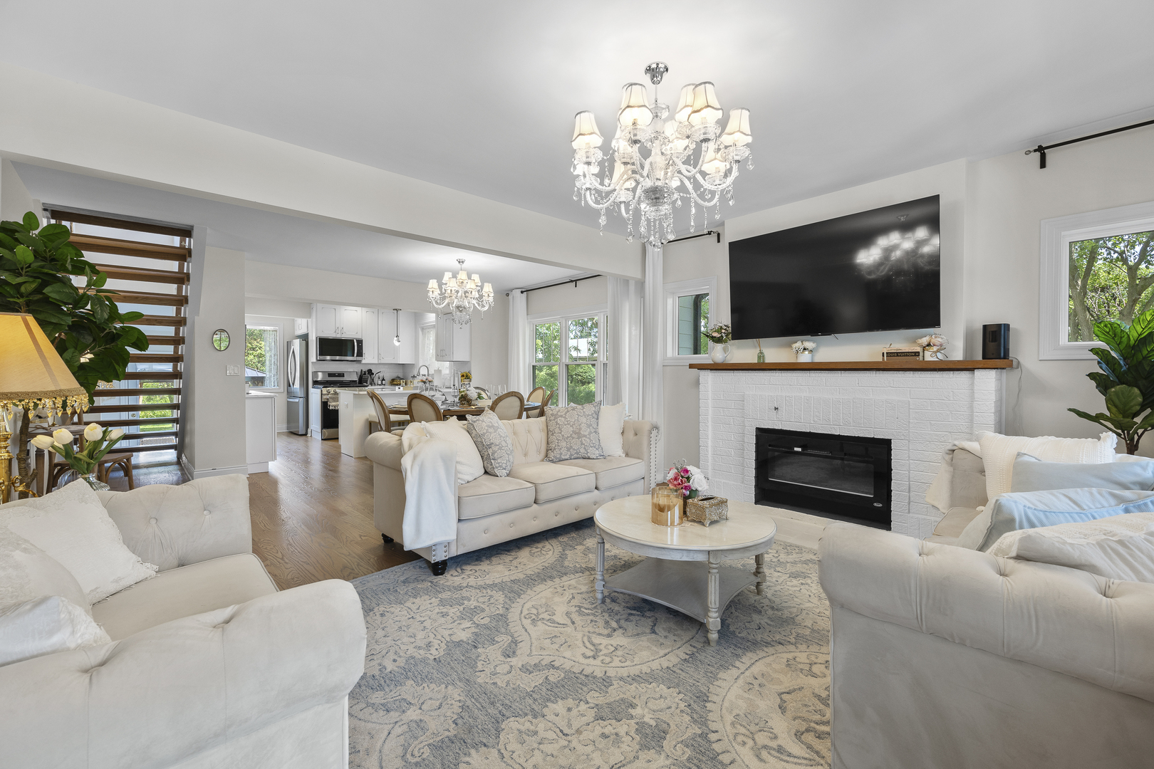 300 Geneva Road Glen Ellyn IL 60137