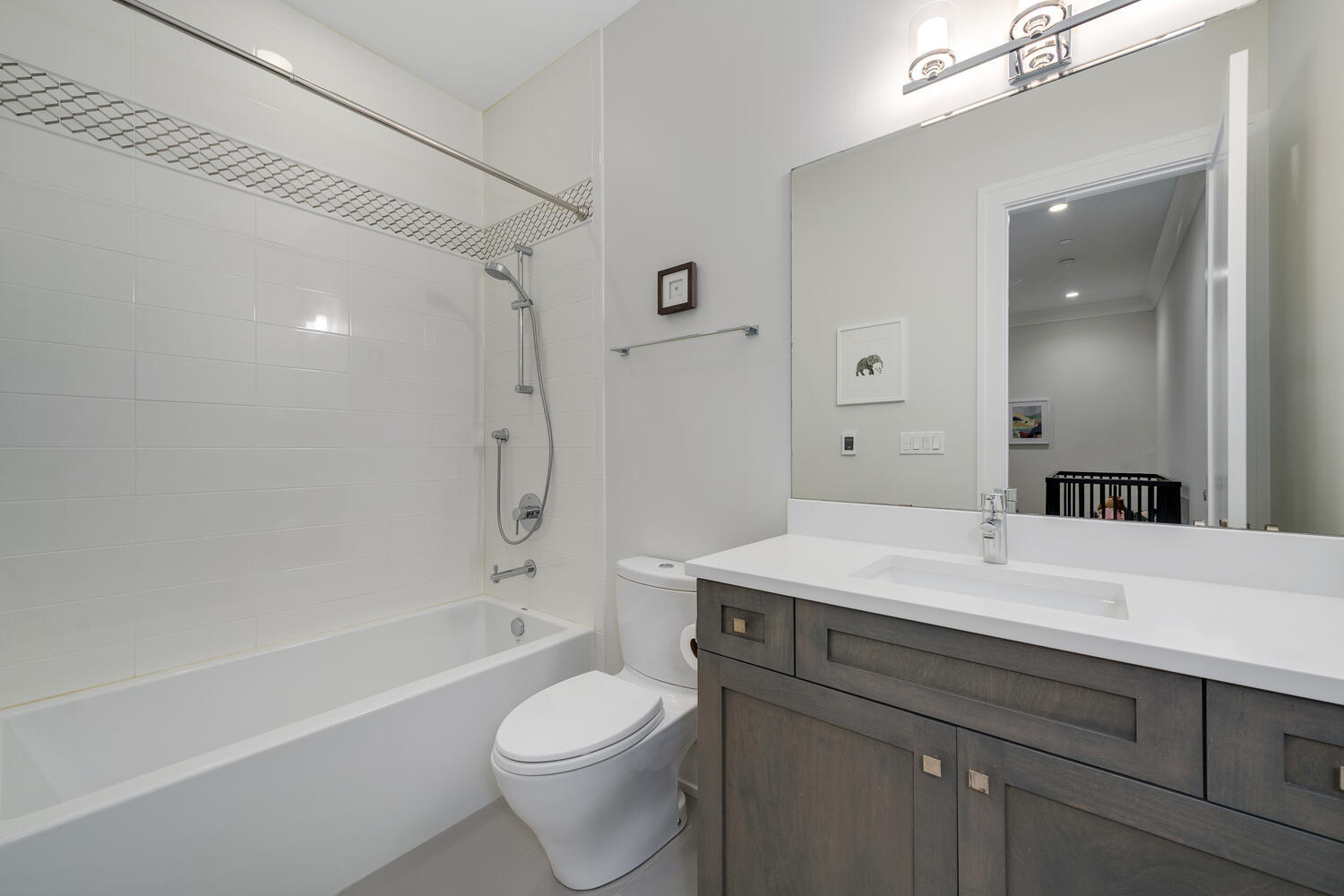 1823 North Bissell Street Chicago IL 60614