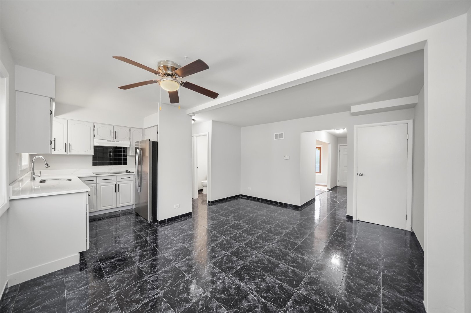 18W118 14TH Street Villa Park IL 60181