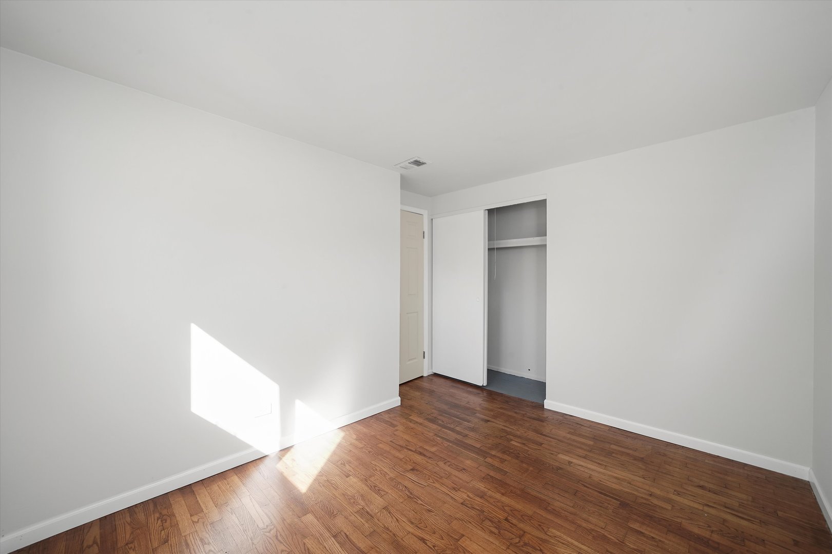 18W118 14TH Street Villa Park IL 60181