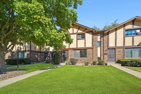 18W118 14TH Street Villa Park IL 60181