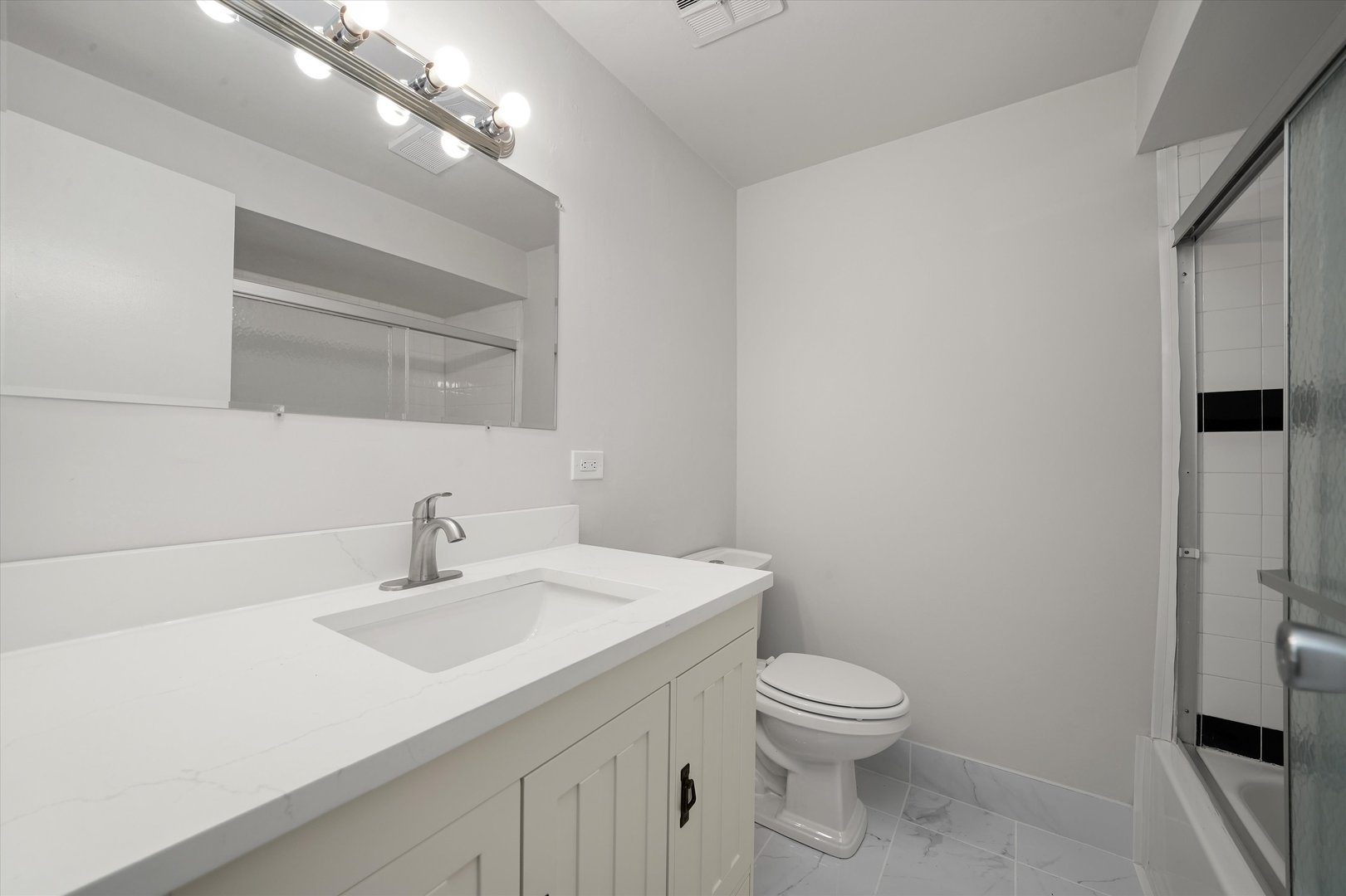 18W118 14TH Street Villa Park IL 60181