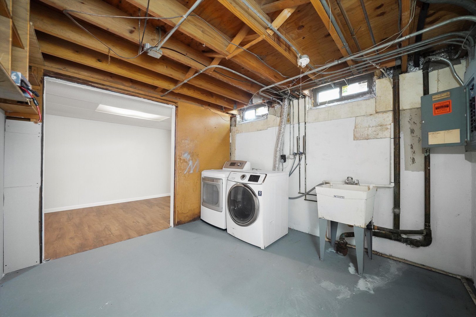 18W118 14TH Street Villa Park IL 60181