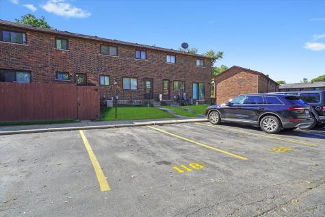 18W118 14TH Street Villa Park IL 60181