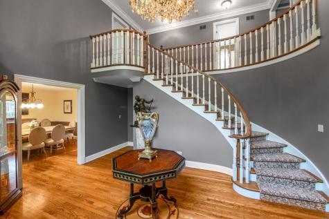 55 South Wynstone Drive S North Barrington IL 60010