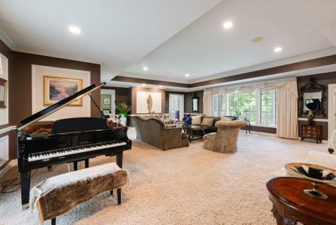 55 South Wynstone Drive S North Barrington IL 60010