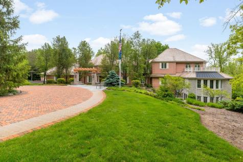55 South Wynstone Drive S North Barrington IL 60010