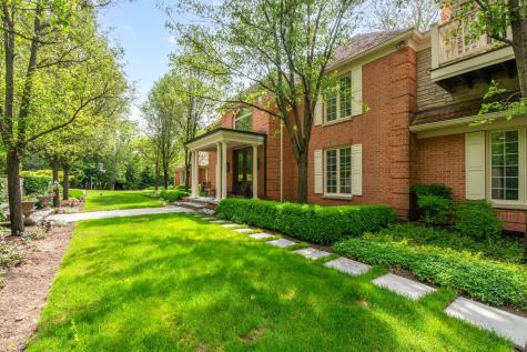 55 South Wynstone Drive S North Barrington IL 60010