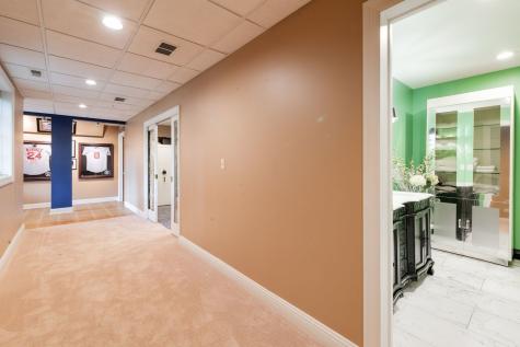 55 South Wynstone Drive S North Barrington IL 60010