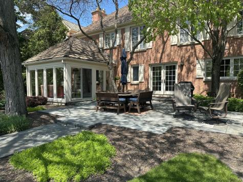 55 South Wynstone Drive S North Barrington IL 60010