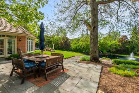 55 South Wynstone Drive S North Barrington IL 60010