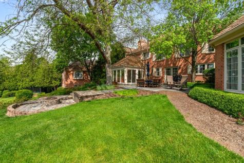 55 South Wynstone Drive S North Barrington IL 60010
