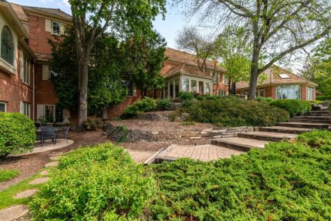 55 South Wynstone Drive S North Barrington IL 60010