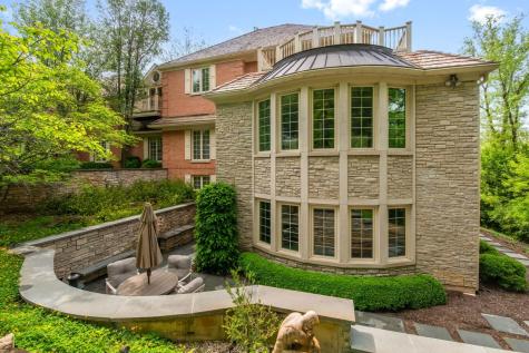55 South Wynstone Drive S North Barrington IL 60010