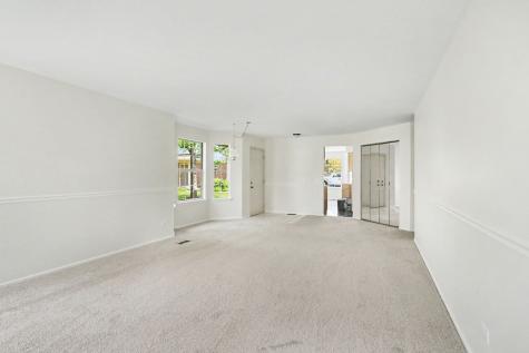 530 A Pembrook Court S Crystal Lake IL 60014