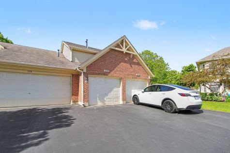 530 A Pembrook Court S Crystal Lake IL 60014