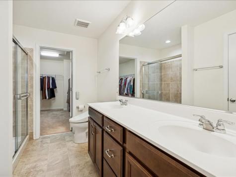 964 Station Boulevard Aurora IL 60504