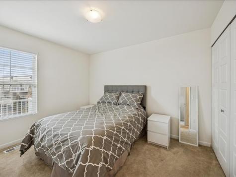 964 Station Boulevard Aurora IL 60504