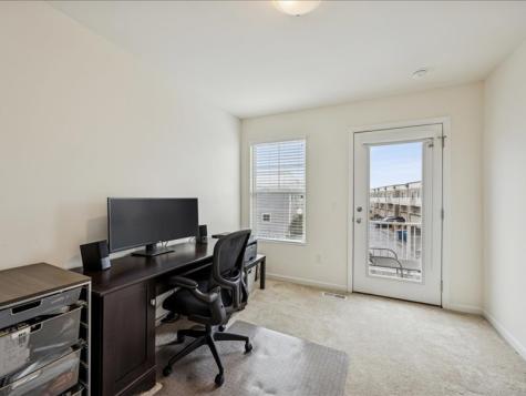 964 Station Boulevard Aurora IL 60504