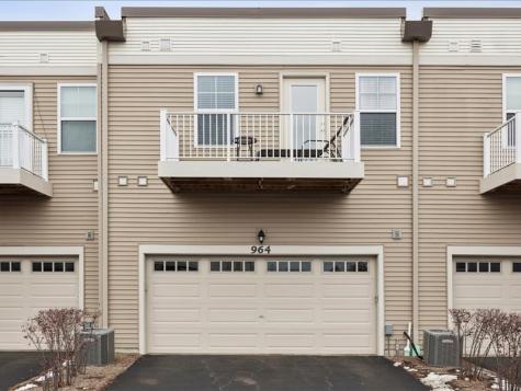 964 Station Boulevard Aurora IL 60504