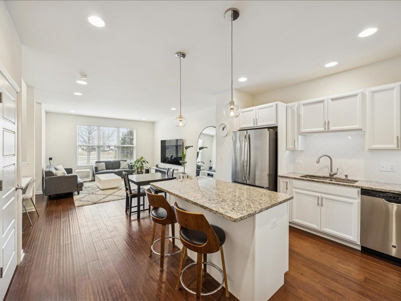 964 Station Boulevard Aurora IL 60504