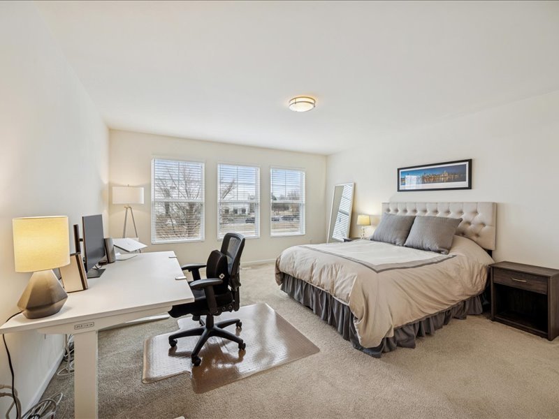 964 Station Boulevard Aurora IL 60504