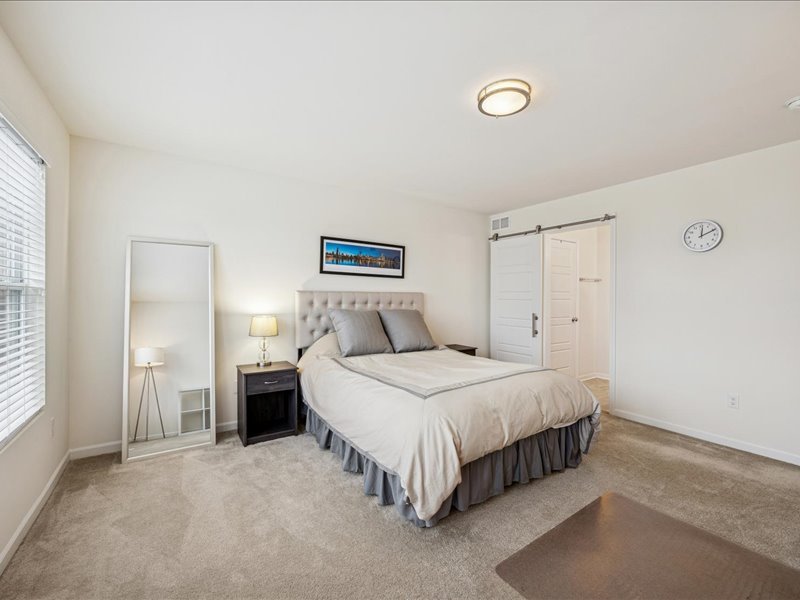 964 Station Boulevard Aurora IL 60504