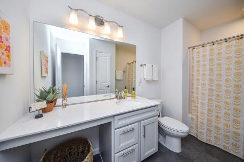 564 Thorne Street Batavia IL 60510