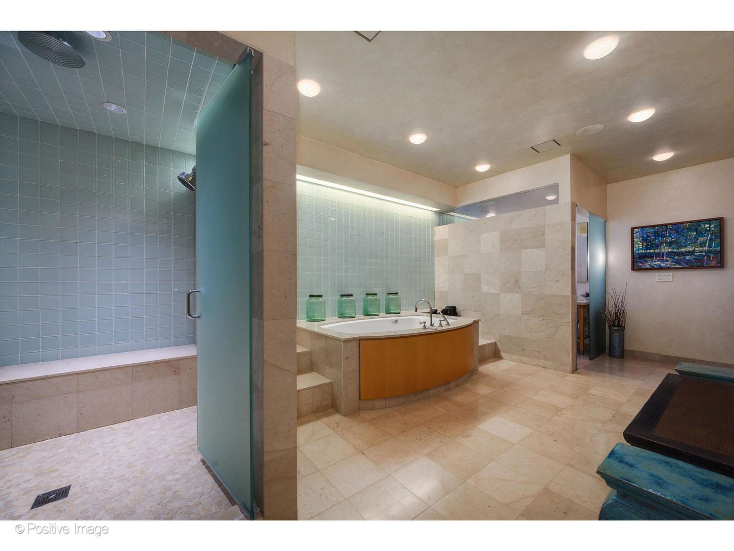 536 West Barry Avenue Chicago IL 60657