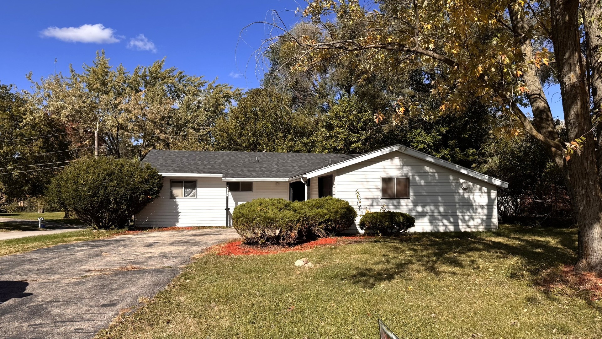 124 West Briarcliff Road Bolingbrook IL 60440