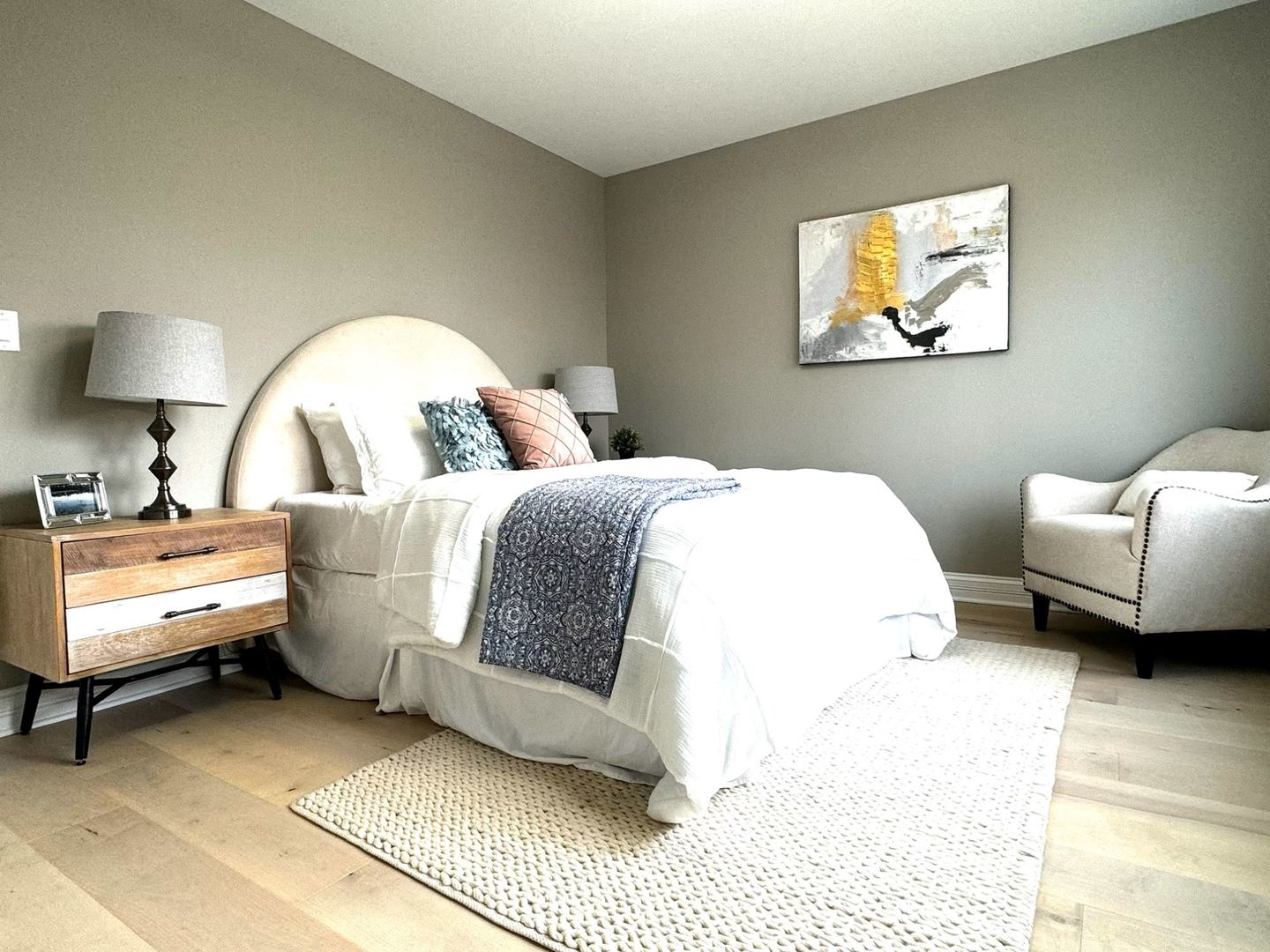 1137 North Karlov Avenue Chicago IL 60651