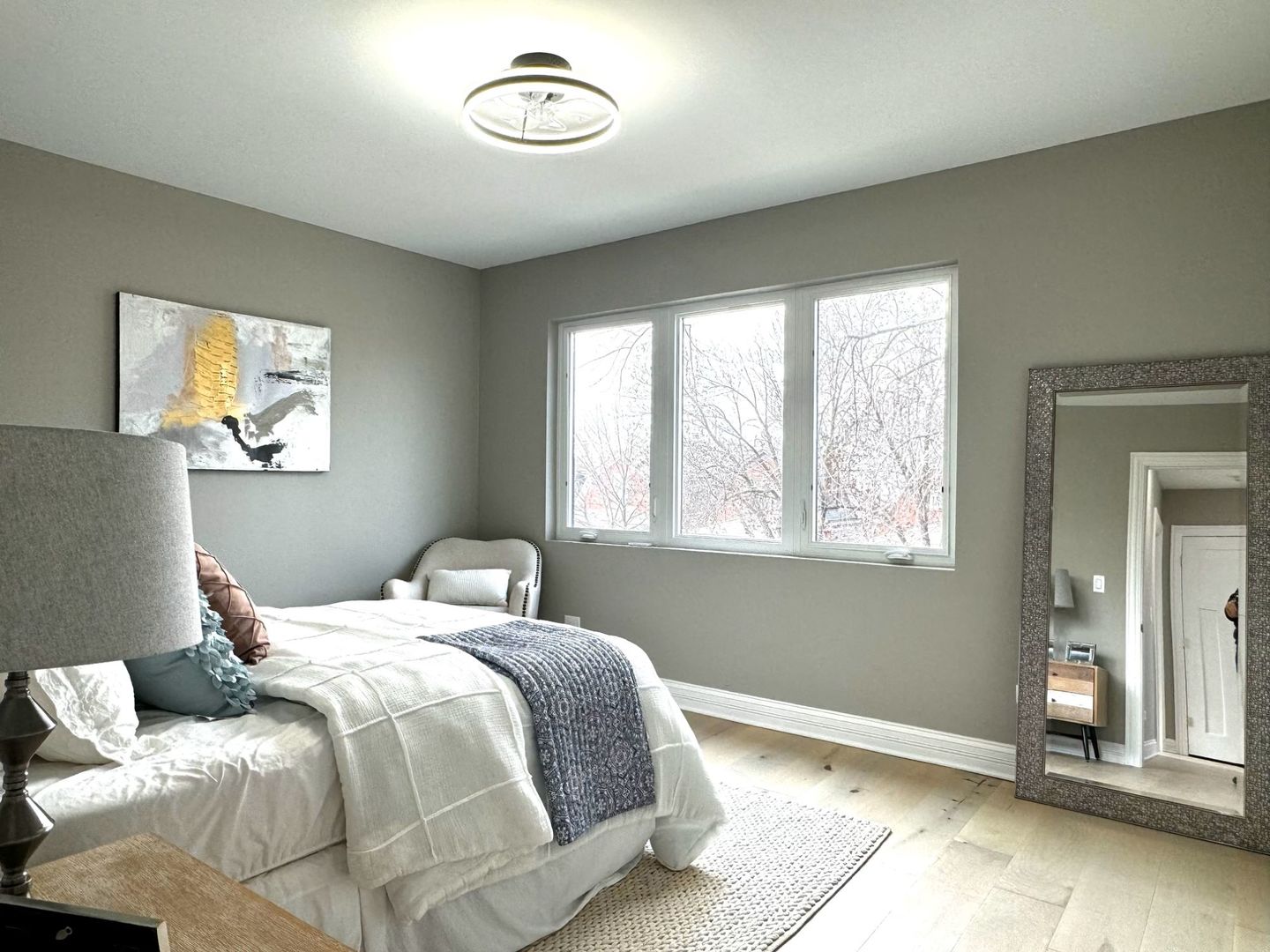 1137 North Karlov Avenue Chicago IL 60651