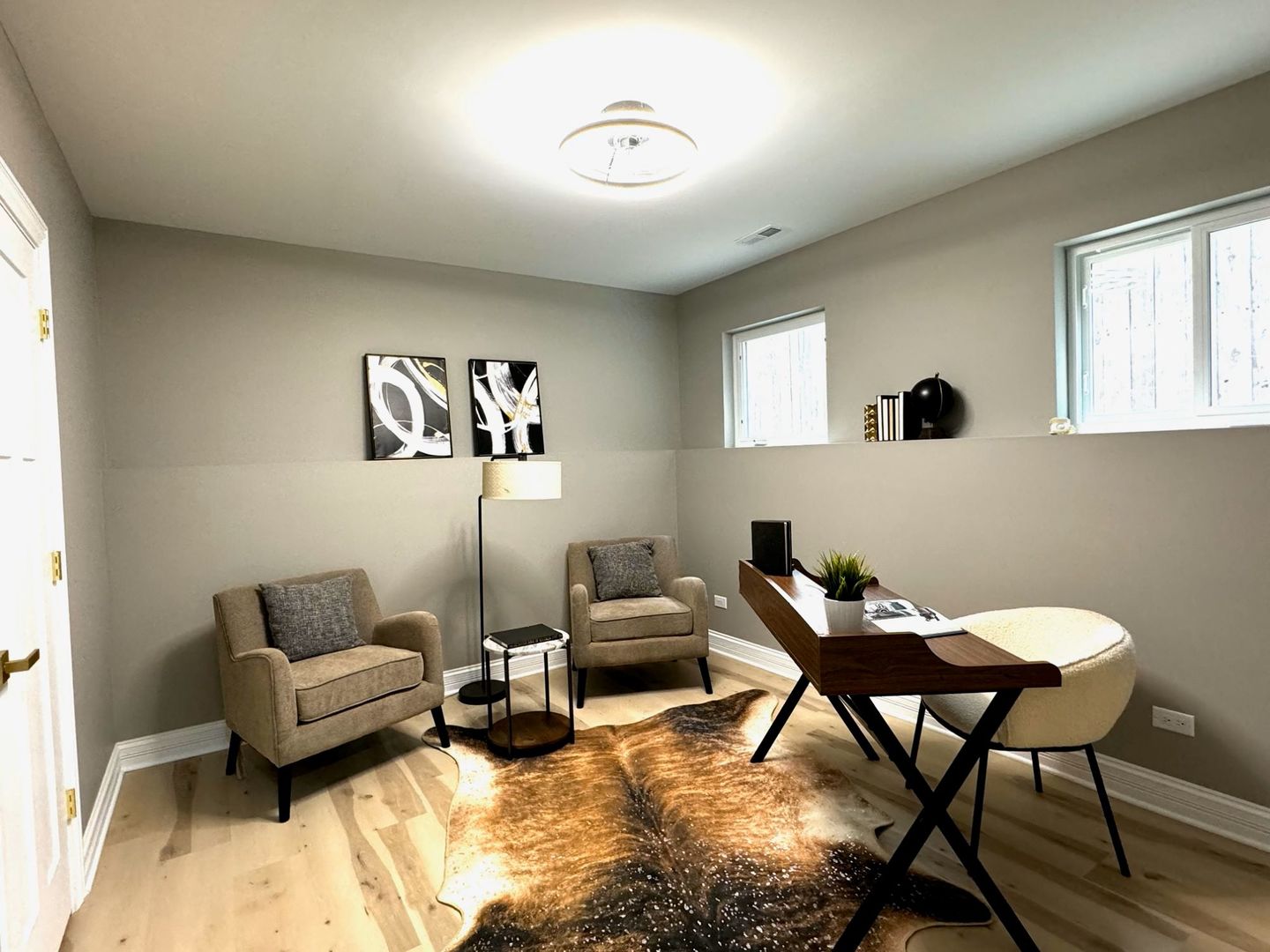 1137 North Karlov Avenue Chicago IL 60651