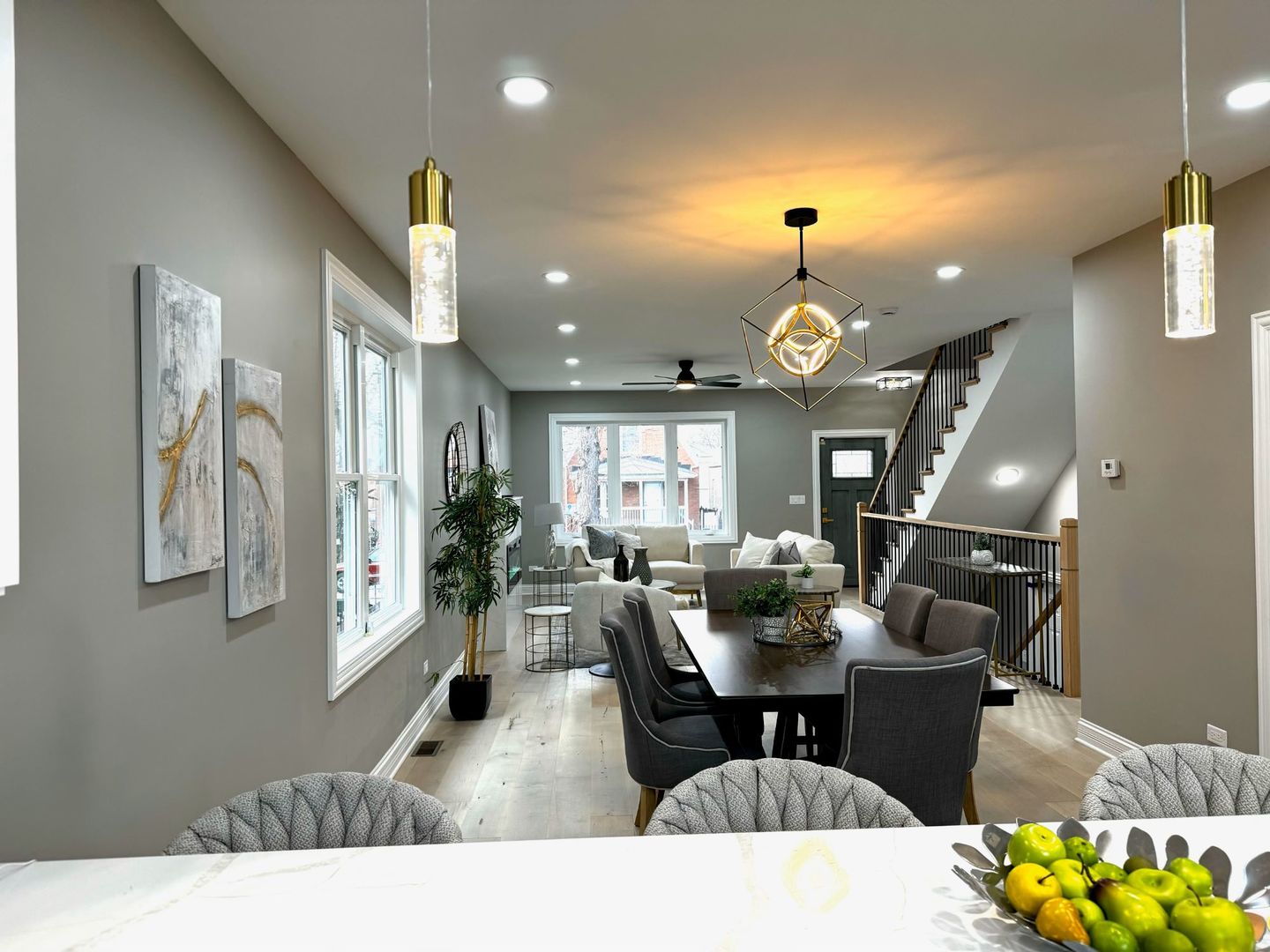 1137 North Karlov Avenue Chicago IL 60651