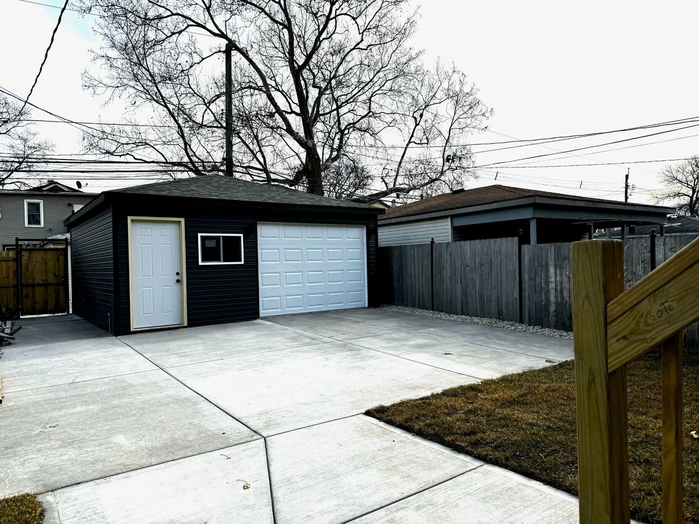 1137 North Karlov Avenue Chicago IL 60651