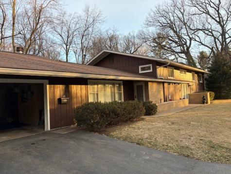 3709 9TH Avenue Moline IL 61265