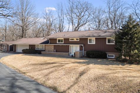 3709 9TH Avenue Moline IL 61265