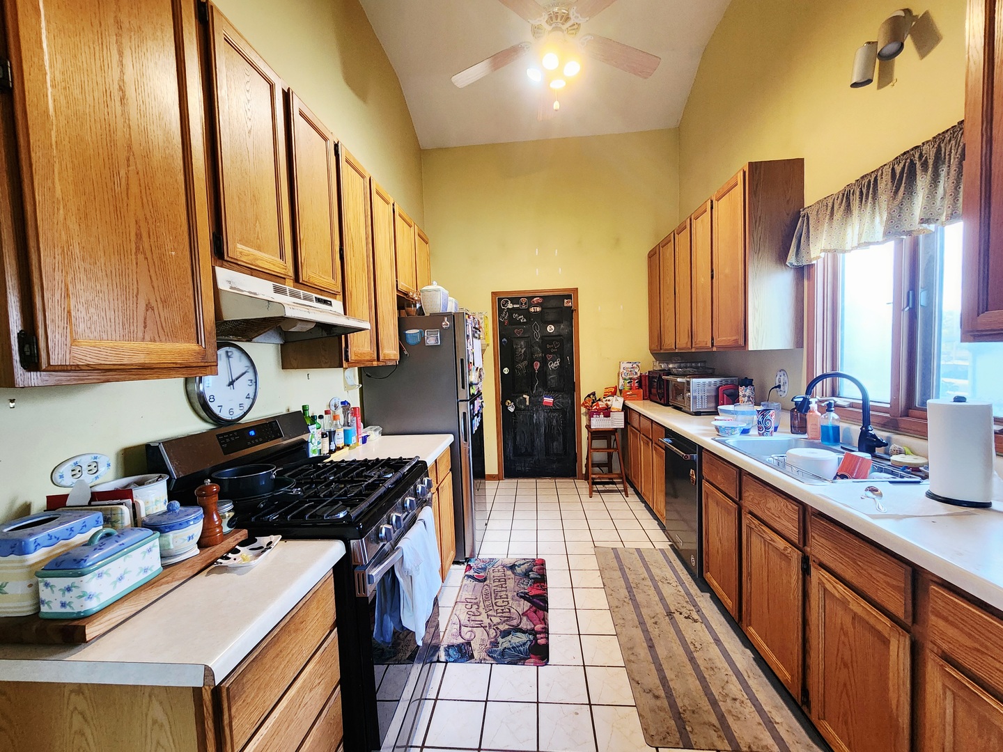 1N713 Evergreen Avenue Glen Ellyn IL 60137