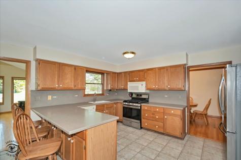 11515 Ellwood Greens Road Genoa IL 60135