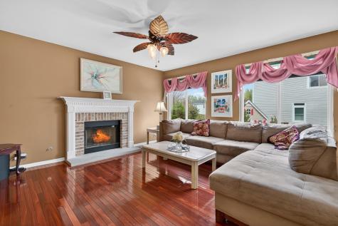 320 Starwood Pass Lake In The Hills IL 60156