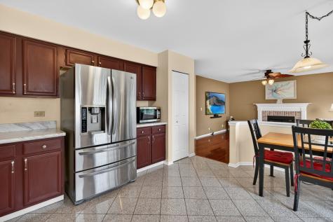 320 Starwood Pass Lake In The Hills IL 60156