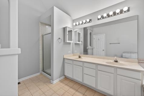 1051 West Sutton Court Palatine IL 60067