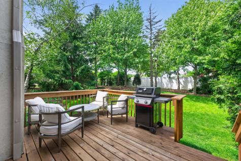 1051 West Sutton Court Palatine IL 60067