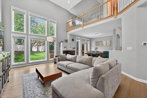 1051 West Sutton Court Palatine IL 60067
