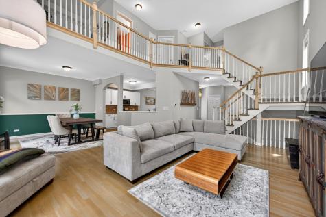 1051 West Sutton Court Palatine IL 60067