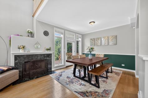 1051 West Sutton Court Palatine IL 60067