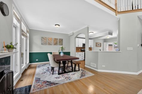 1051 West Sutton Court Palatine IL 60067