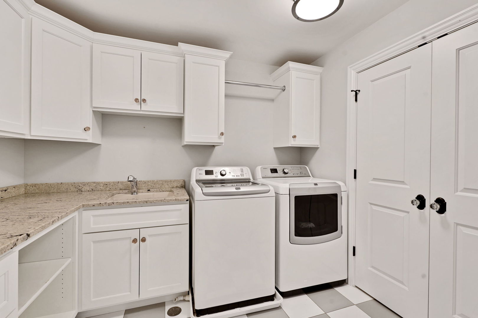 1428 Calcutta Lane Naperville IL 60563